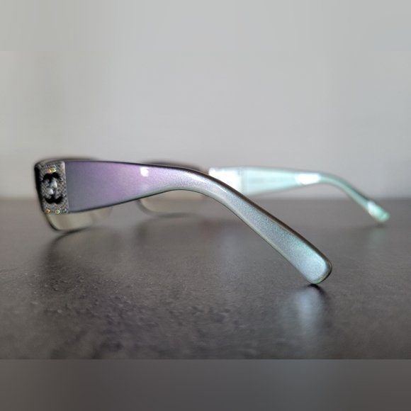 Vintage Chanel 4117-B Sunglasses main image 9